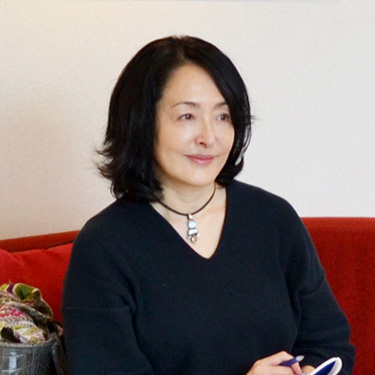海野由利子